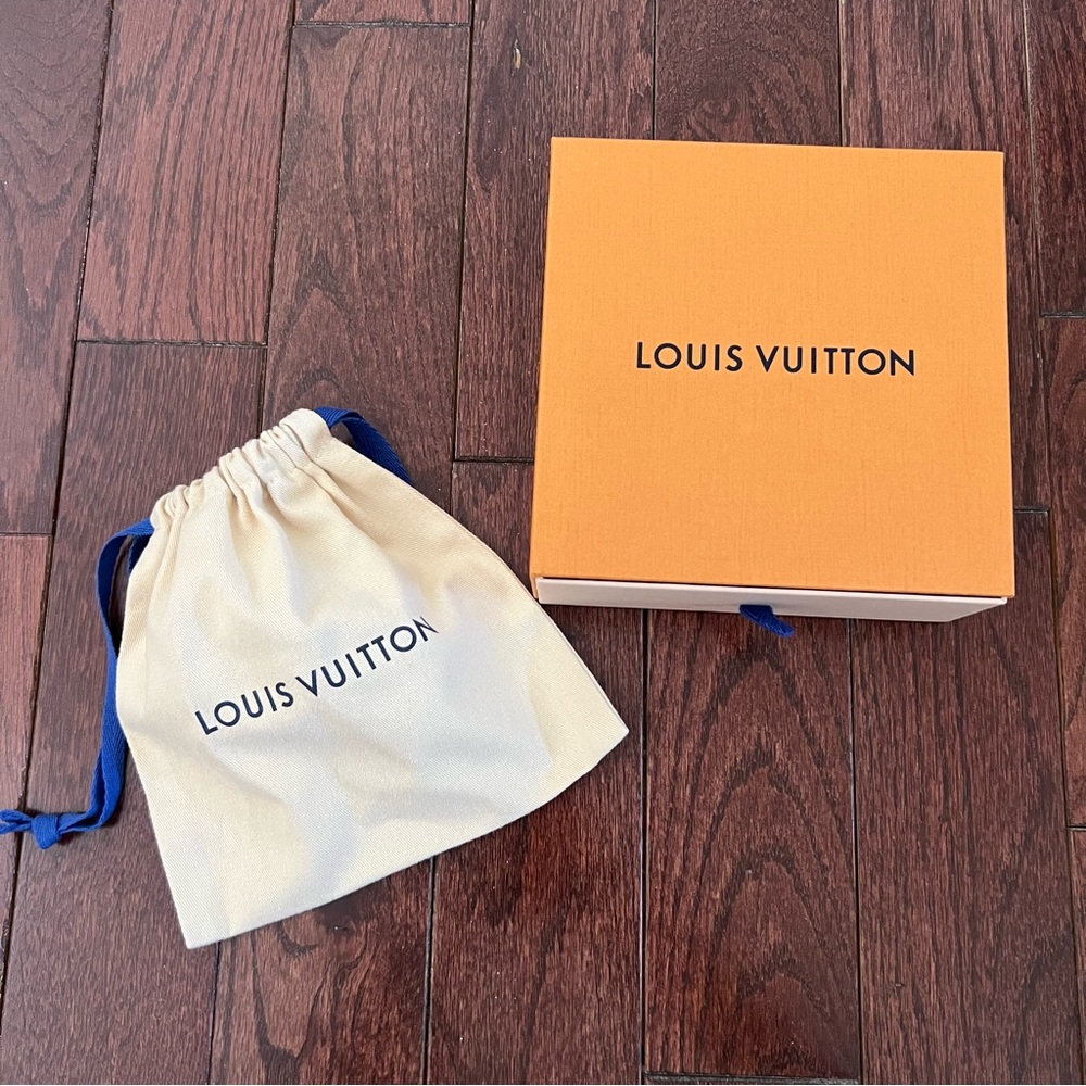 Louis Vuitton Orange Box with Cream Drawstring Dust Bag
